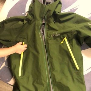 Arc’teryx men’s shell coat